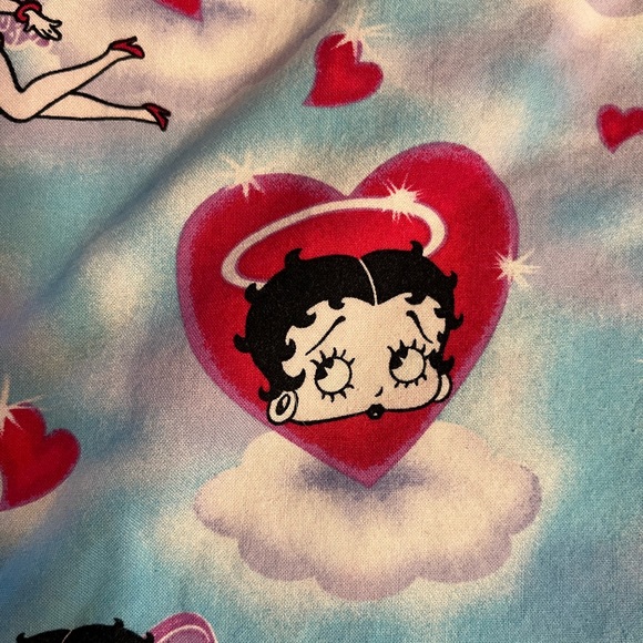 Betty Boop heart scrubs 100% cotton Angel red blue pink pockets size M - Picture 2 of 11